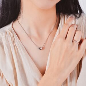 Alternative view of Panlandwoo - Kalung Titanium Wanita Lindsey