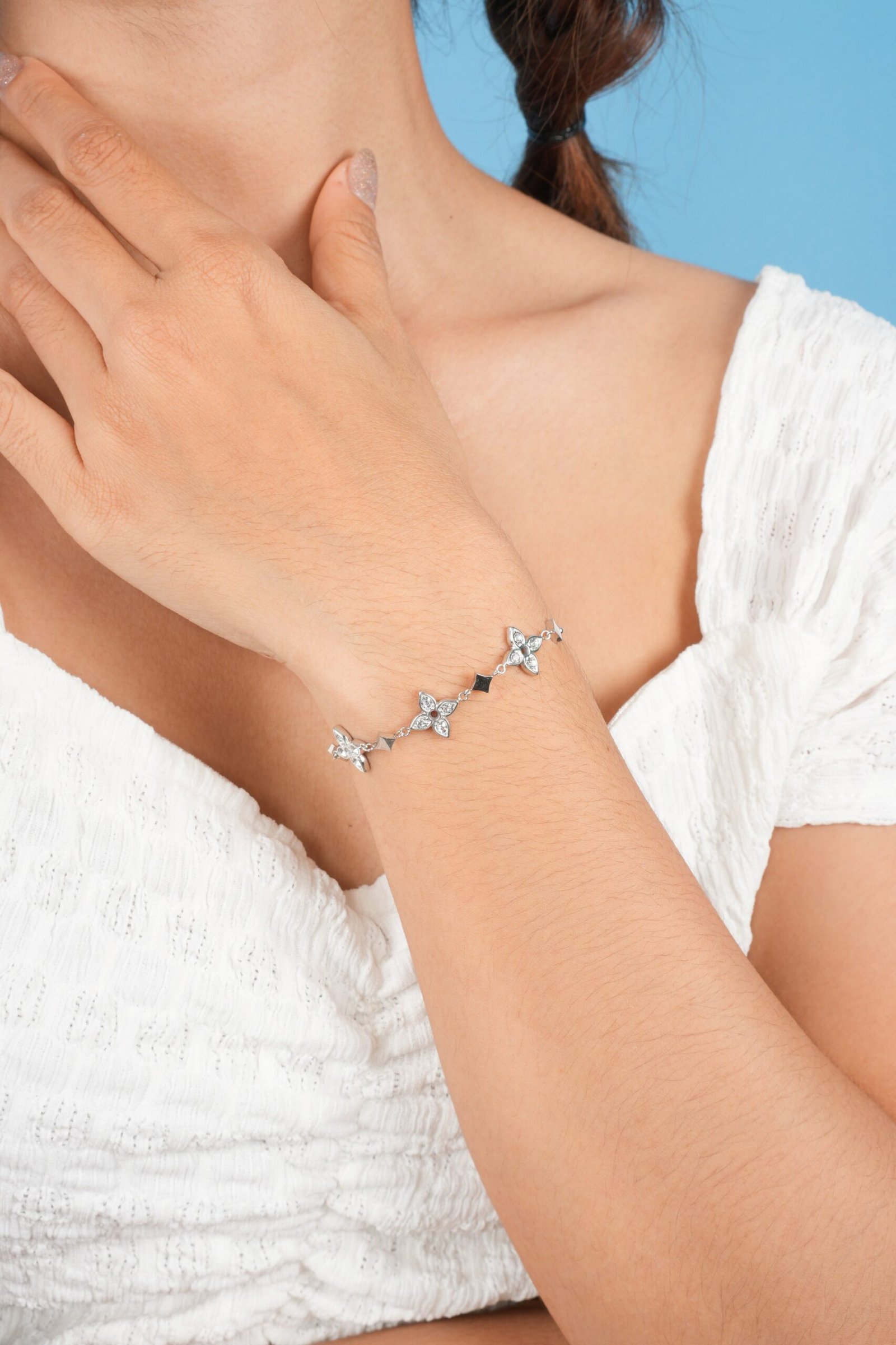 Panlandwoo - Gelang Serut Titanium Wanita Chezarina Adjustable - Gambar 2