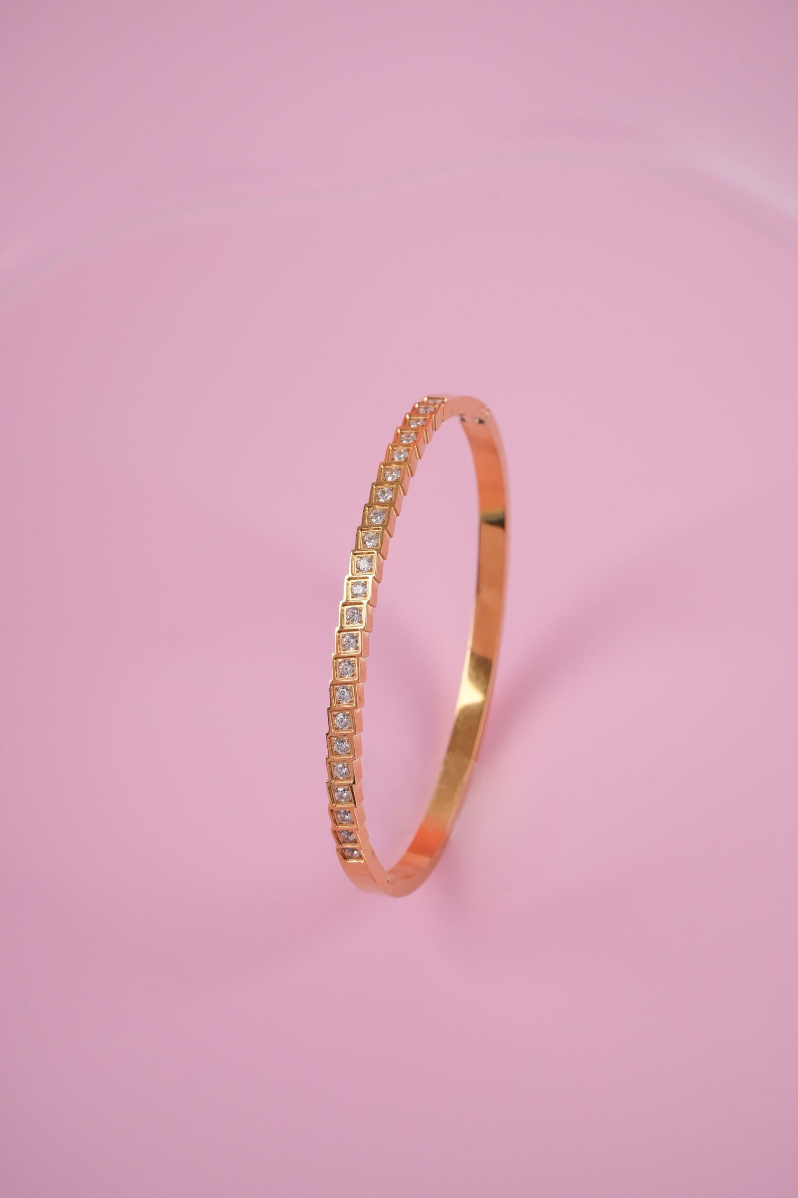 Panlandwoo - Gelang Bangle Titanium Wanita Ludovica - Gambar 6