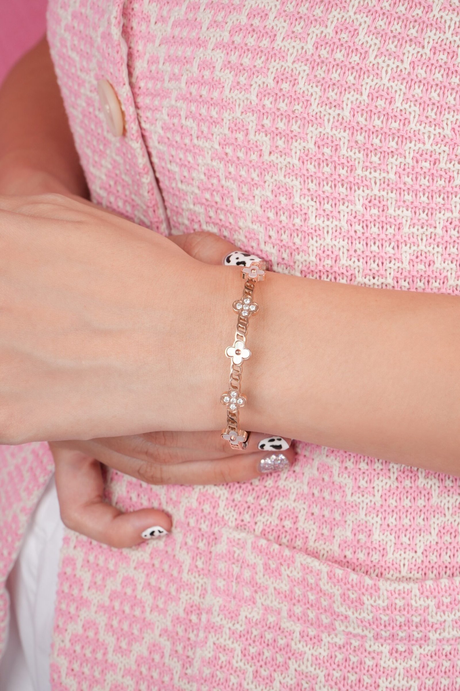 Panlandwoo - Gelang Bangle Titanium Wanita Mirella - Gambar 4