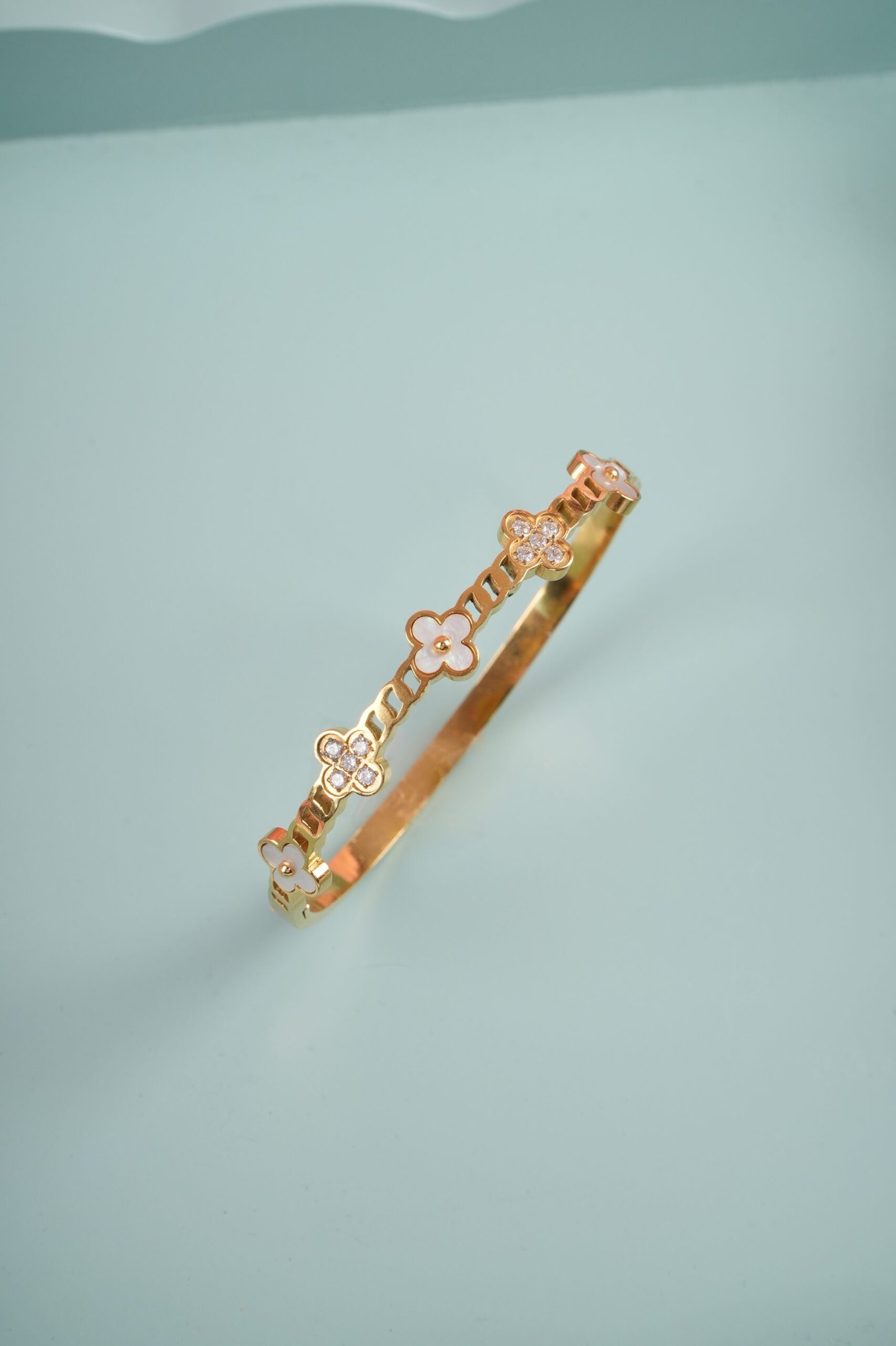 Panlandwoo - Gelang Bangle Titanium Wanita Mirella - Gambar 7