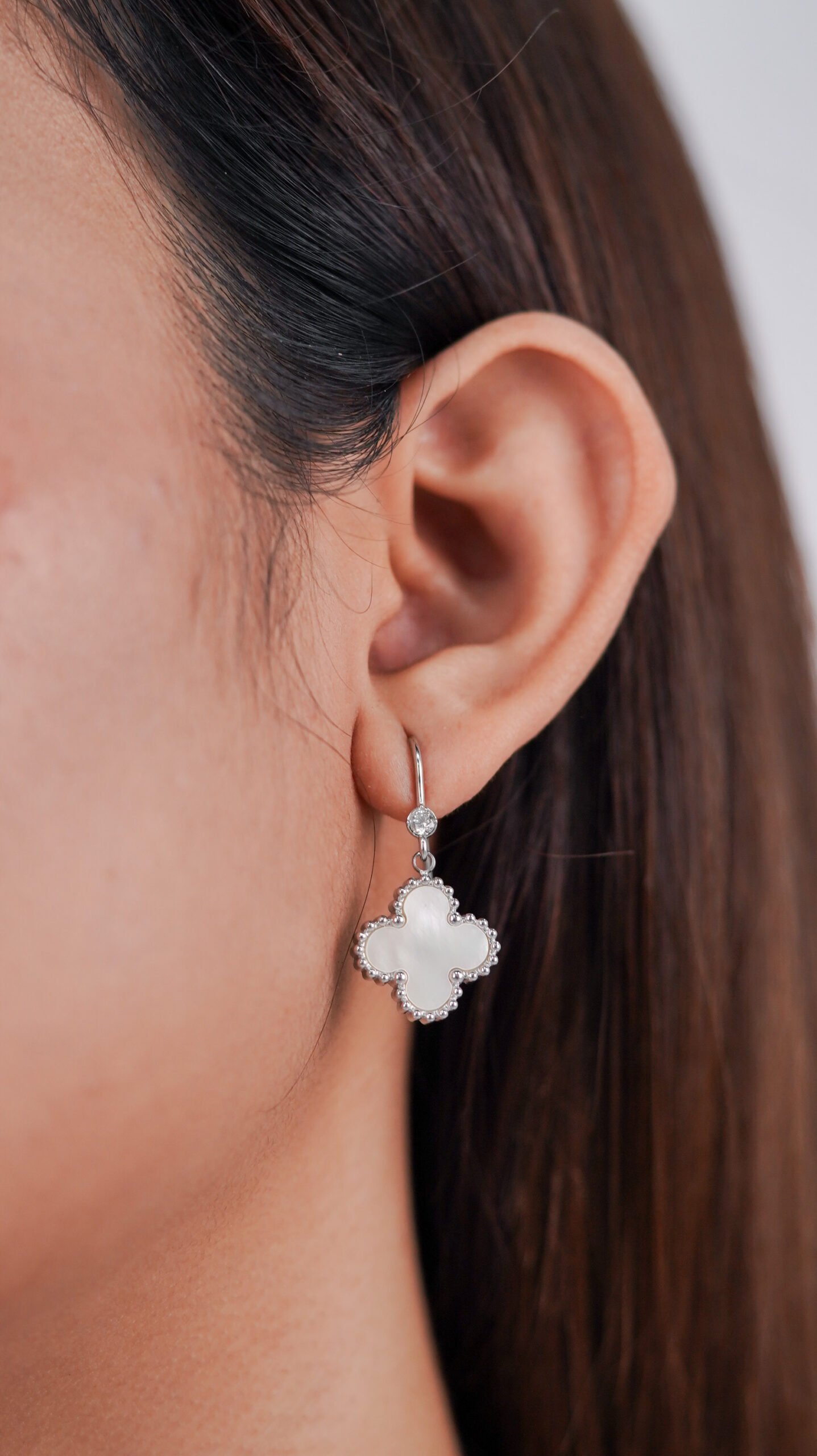 Panlandwoo - Anting Tusuk Titanium Wanita Estel - Gambar 3