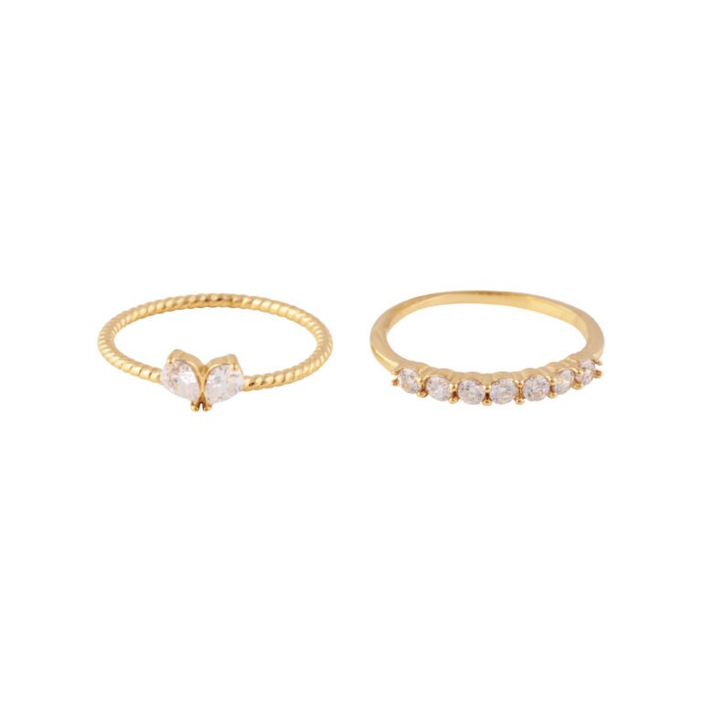 Dua cincin Mini Heart gold dengan detail hati