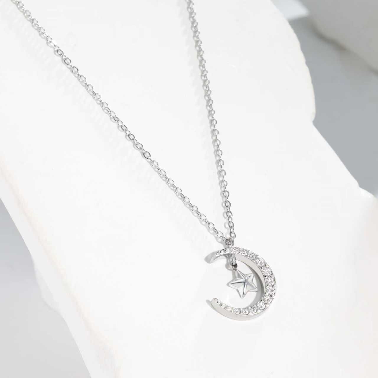 Panlandwoo - Kalung Titanium Wanita Lubna Adjustable - Gambar 4