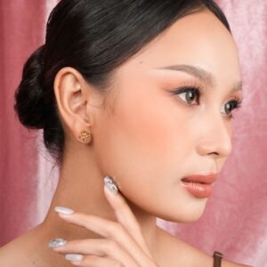 Panlandwoo - Anting Tusuk Titanium Wanita Heart Infinity - Gambar 5