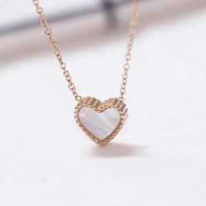 Alternative view of Panlandwoo - Kalung Titanium Wanita Black & White Heart Adjustable