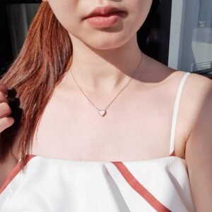 Panlandwoo - Kalung Titanium Wanita Black & White Heart Adjustable - Gambar 4