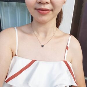 Panlandwoo - Kalung Titanium Wanita Black & White Heart Adjustable - Gambar 5