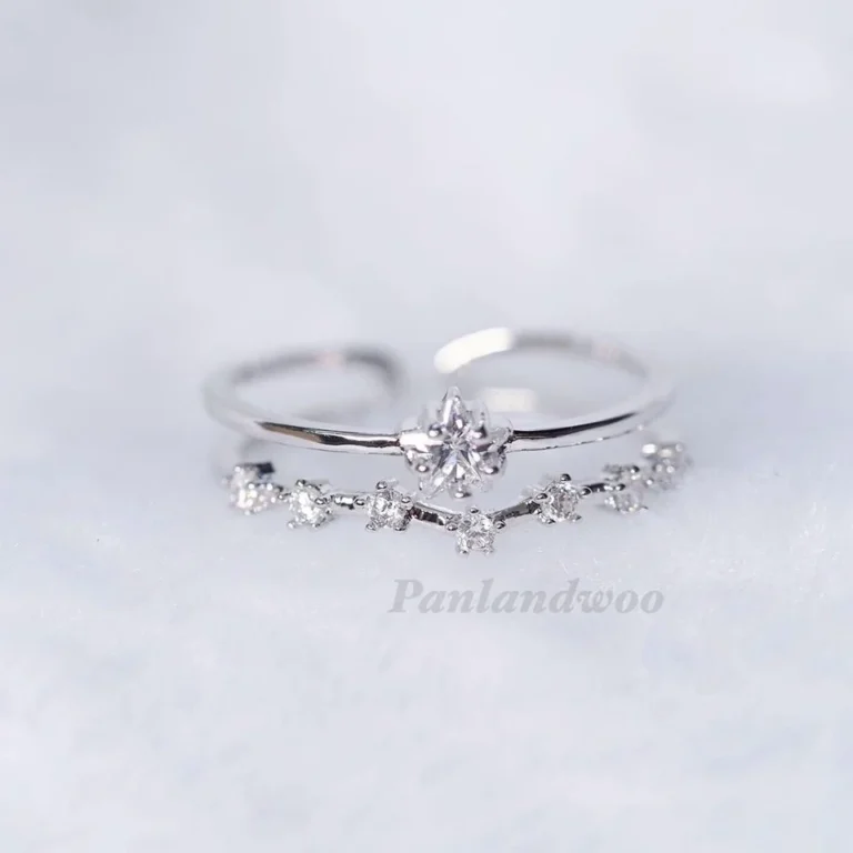 Cincin Davika warna Silver dengan hiasan kecil berkilau